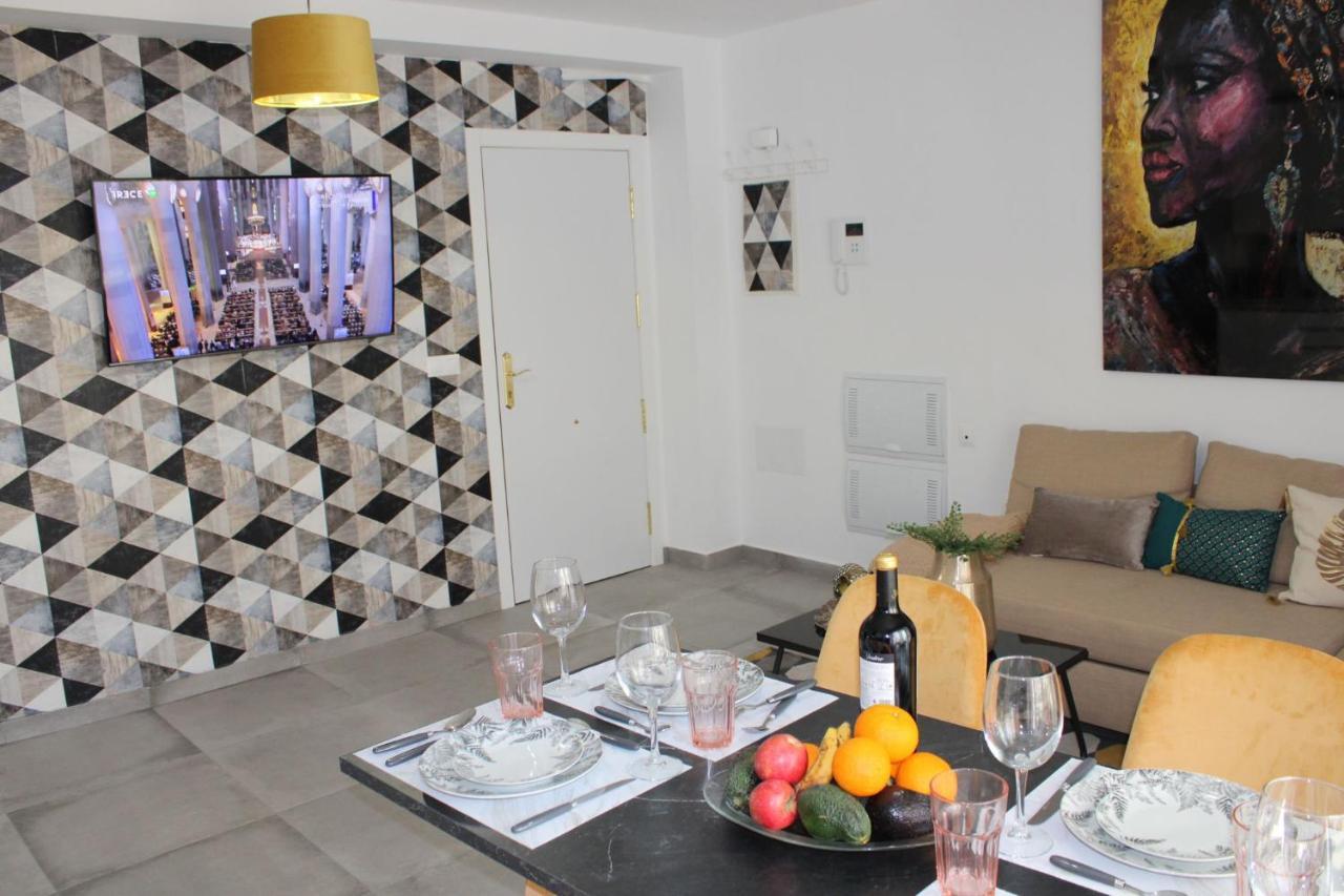 Los Boliches Holidays Suites Fuengirola Eksteriør billede