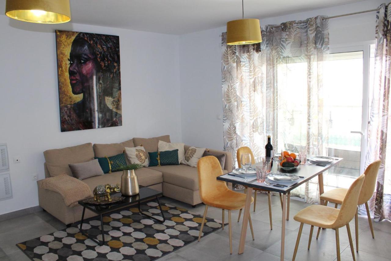 Los Boliches Holidays Suites Fuengirola Eksteriør billede