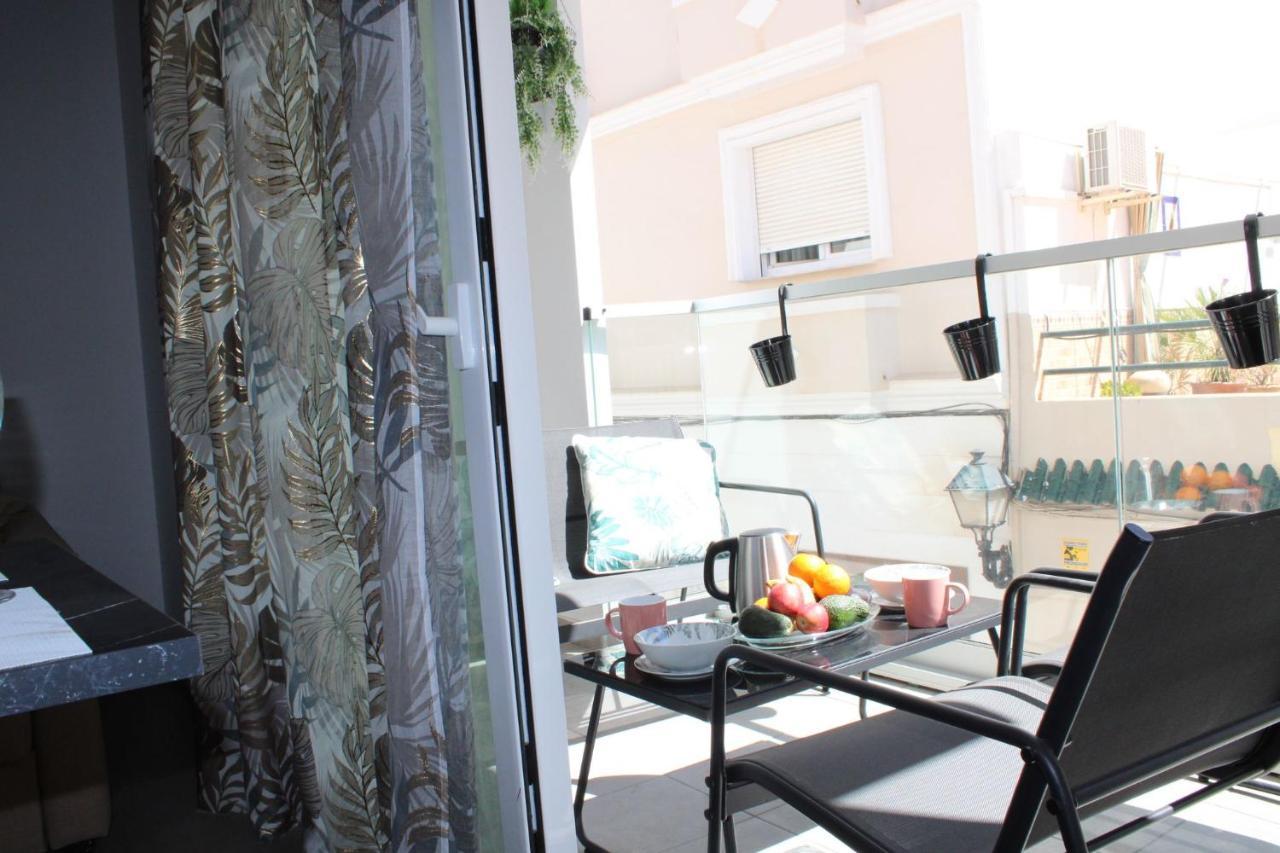 Los Boliches Holidays Suites Fuengirola Eksteriør billede